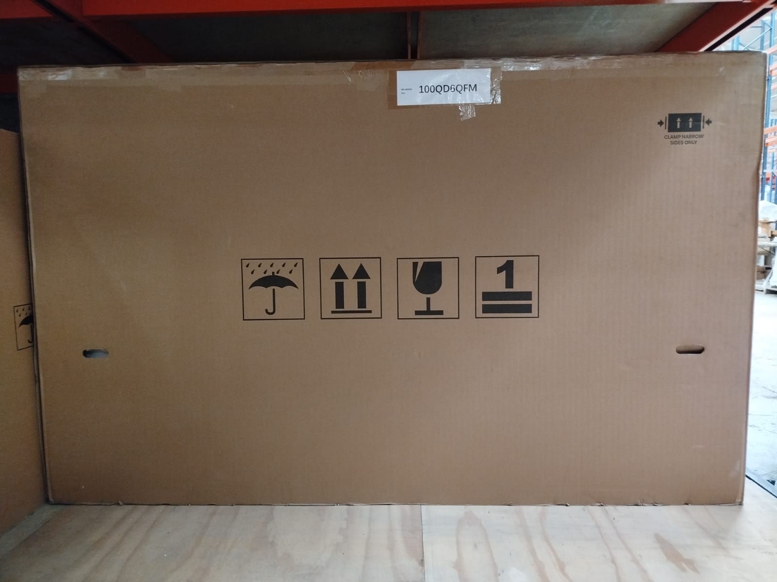 LOTE DE PANTALLA 100QD6QFM: EXPERIENCIA CINEMATOGRÁFICA EN 100 PULGADAS